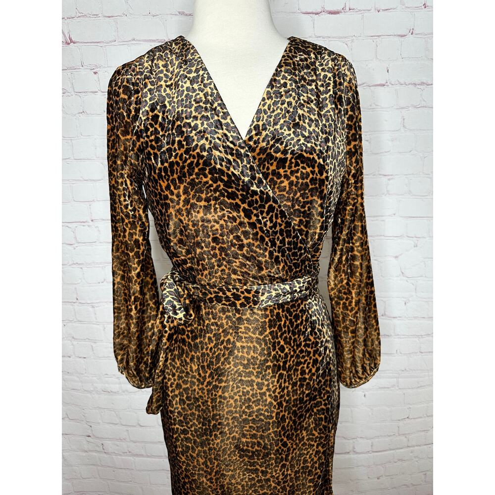 J. Crew Leopard Velvet Wrap Dress Women's Size 8 Brown Animal Fall - Picture 3 of 9